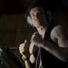 Популярный актер из Саратова пришел на озвучивание сериала с ножом