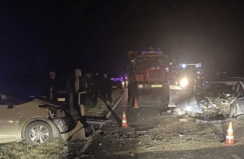 Один человек погиб и четверо пострадали в ДТП под Саратовом  
