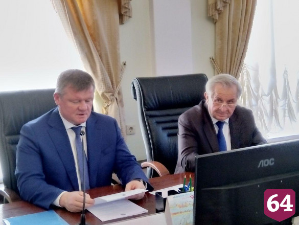 Саратовские чиновники обещали проработать вопрос бесперебойного вывоза мусора зимой   