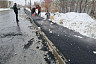 Прокуратуру просят проверить укладку асфальта на тротуарах в снег