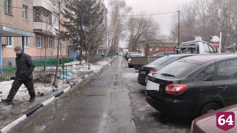 Во дворе на Радищева водитель «Гранты» покалечил женщину
