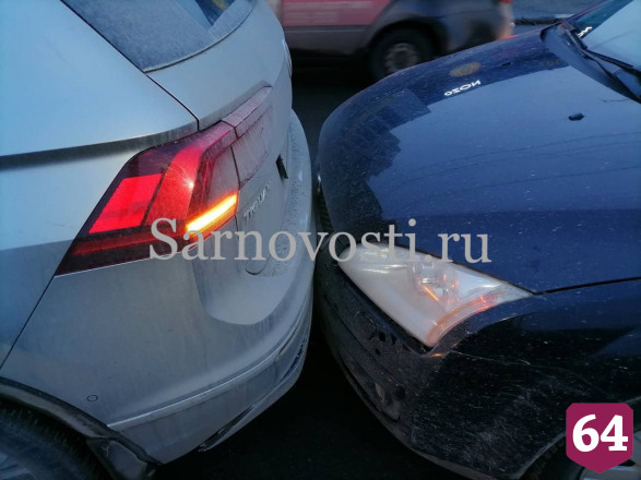 В аварии на 1-й Дачной пассажирка кроссовера разбила голову