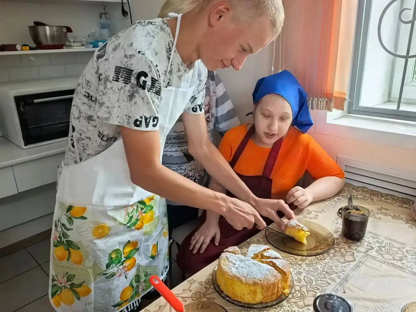 Саратовцы передадут на фронт новую партию «Валюшиных пирогов»