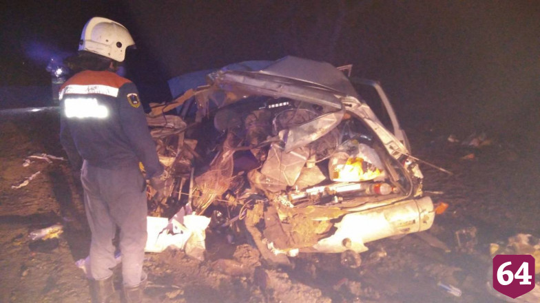 Три человека пострадали в массовом ДТП с фурой под Саратовом