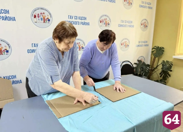 Саратовские волонтеры передадут чехлы для гипса в военный госпиталь