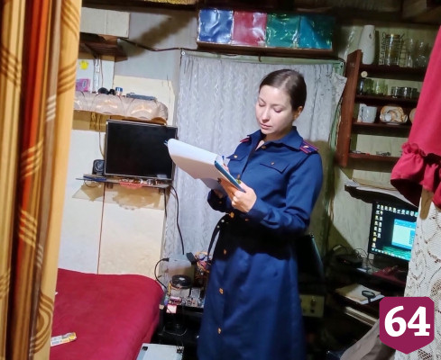 Житель Саратова зарубил гостя