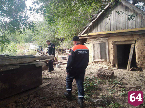 Пропавшего подростка нашли у дороги в сторону Ершова