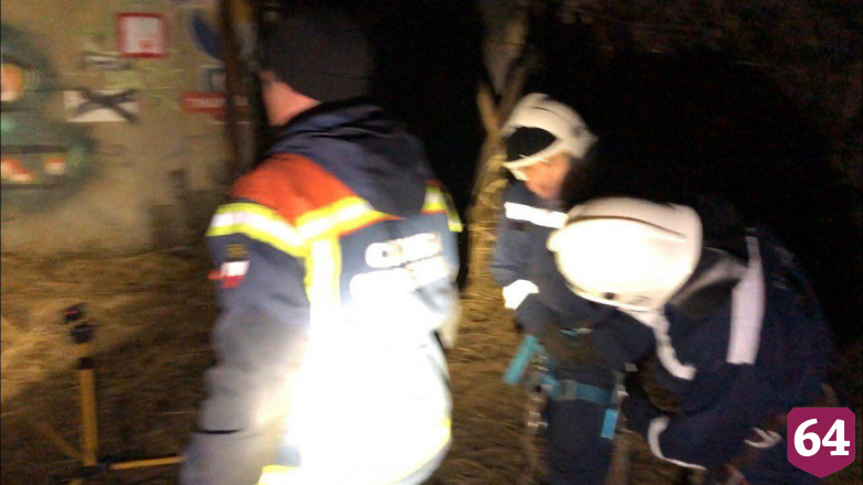 В Саратове парень упал на дно 15-метрового резервуара во время квеста