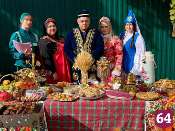 Колонии Саратовской области устроили творческий конкурс «Дары осени»
