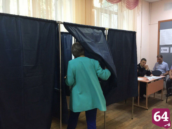 В Саратове стартовали довыборы в областную думу