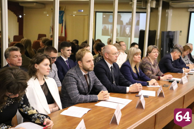 В Саратове предложили увеличить выплаты молодым специалистам 