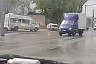 В Елшанке иномарка угодила в дорожную ловушку