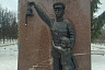 Под Саратовом вандалы украли фонарь с памятника детям войны