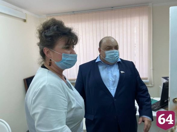 Министр пообещал детской поликлинике кондиционер из своего кабинета  