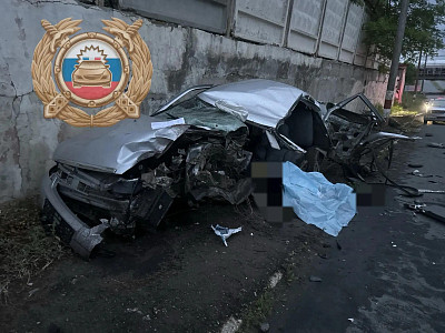 Мужчина погиб в ДТП со столбом в Саратовской области