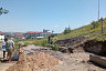 В Саратове рабочие вручную восстановили родник у монастыря 
