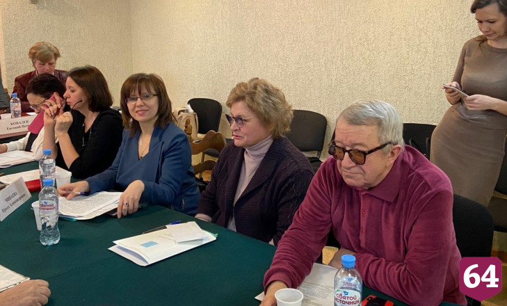 Саратовские аптеки уличили в завышении цен на маски 