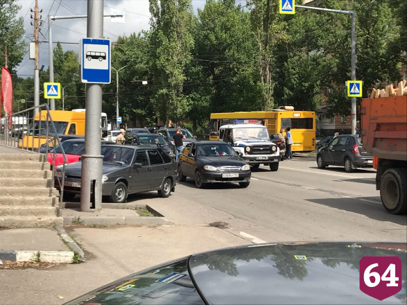 На Шехурдина иномарка сбила молодого мужчину