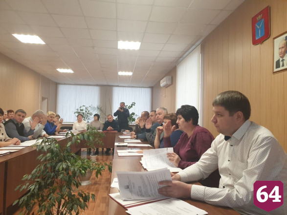 Уволенный руководитель ГЖИ возглавил Духовницкий район