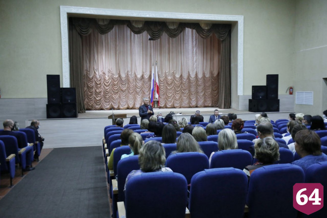 Под Саратовом построят крытую ледовую арену