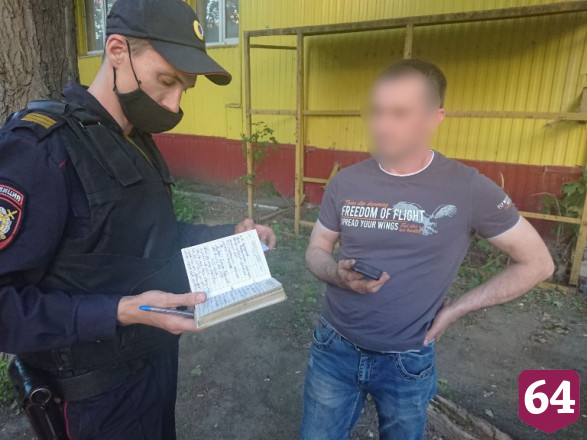 Полицейские вышли в ночной рейд и оштрафовали 7 человек за маски