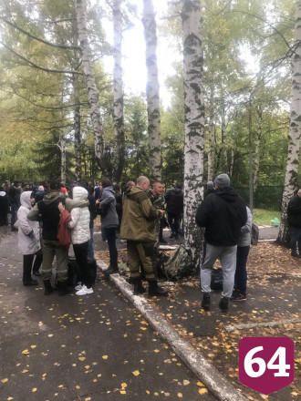 Саратовцы идут в добровольцы вслед за мобилизованными сыновьями 