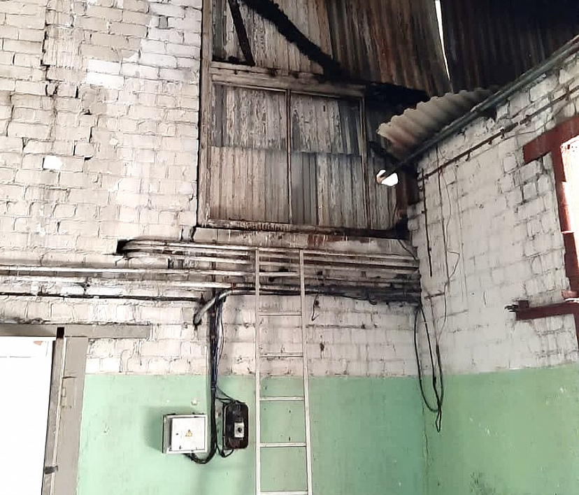 В Саратове горел цех по производству подшипников 