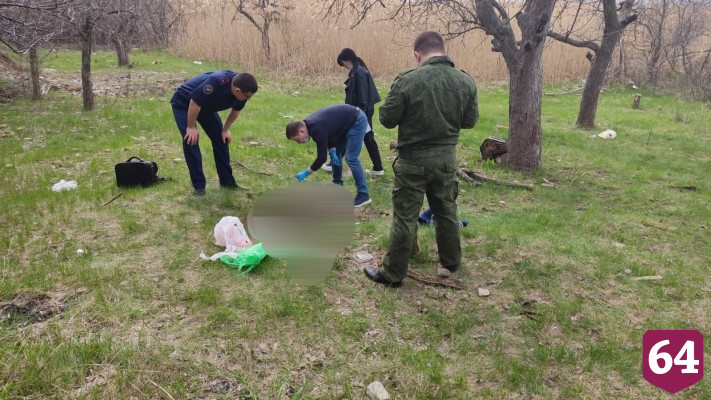 В дачном поселке под Саратовом убили мужчину