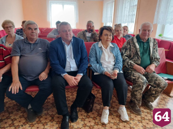 Дуб-великан Дьяковского леса исполнил желание саратовского министра