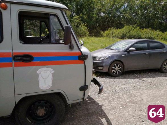 Спасатели нашли заблудившуюся в лесу пару