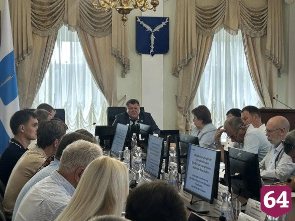 В Саратове назвали сроки завершения коммунальных работ на улицах 