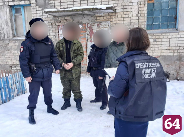 Приятели насмерть забили мужчину в пьяной ссоре и спрятали труп в диван