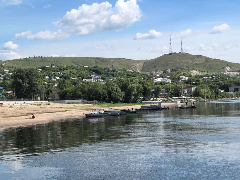 Саратовцев предупредили о сильном ветре и грозах 