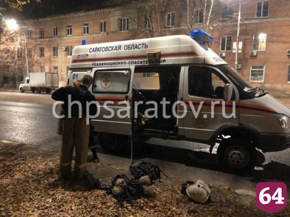 Из горевшего общежития на Азина эвакуировали 60 человек