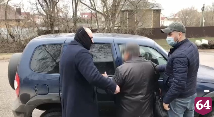 Саратовский адвокат получил условный срок за обман клиентки
