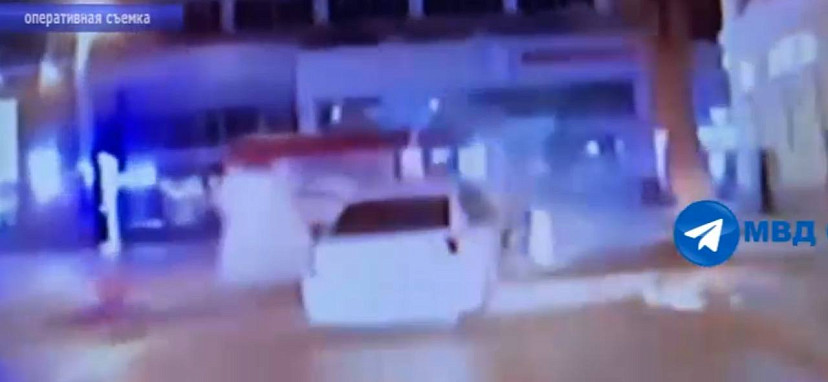 В Саратове пьяный водитель уходил от полицейской погони и попал в тупик 