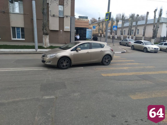 В Саратове автоледи сбила на «зебре» 14-летнюю девочку