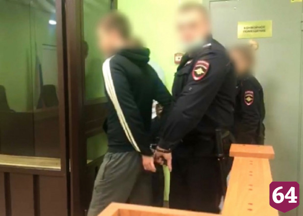 Молодой саратовец убил отца ударом ножа в сердце 