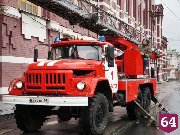 В Саратове пожарные «тушили» здание научной библиотеки