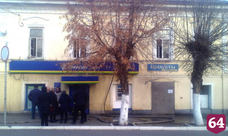 Пожарные спасли собак из горящей квартиры  