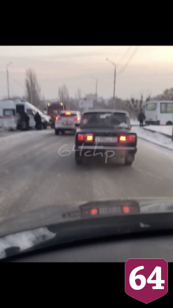 В ДТП с «Газелью» на выезде из Саратова разбилась женщина