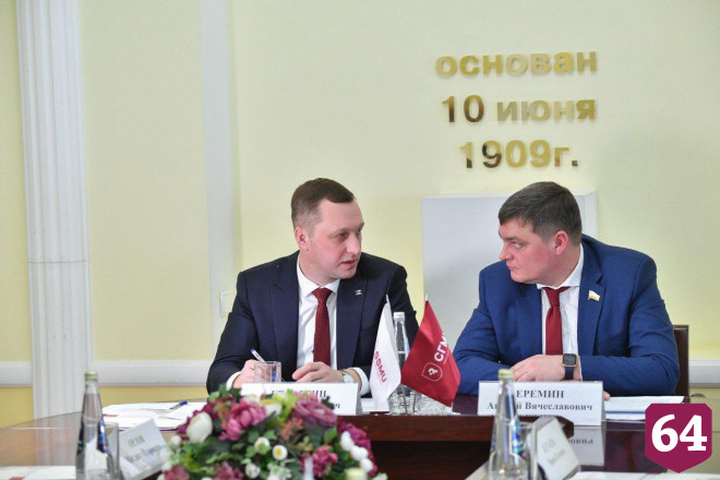 Губернатор анонсировал дополнительные выплаты медикам первичного звена
