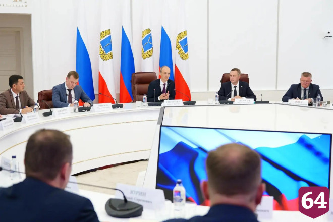 Дмитрию Григоренко представили развитие цифровых сервисов для жителей Саратовской области