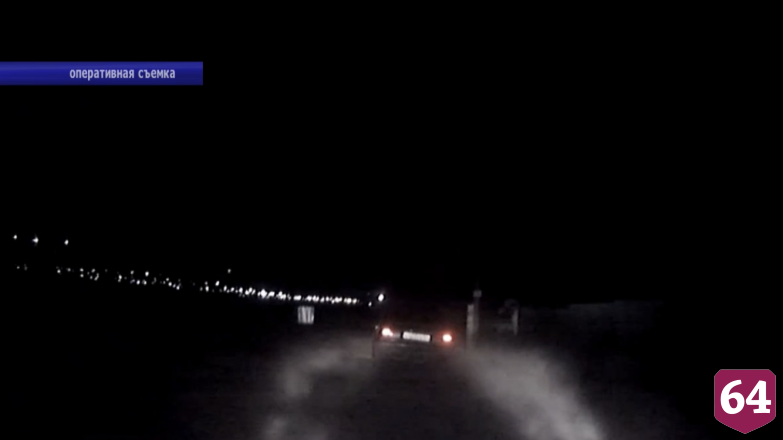 Под Саратовом пьяный водитель застрял в поле во время погони
