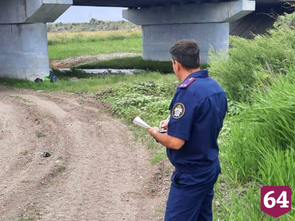 Под саратовским мостом найден мертвый мужчина