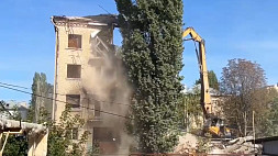 В Саратове продолжают сносить аварийные дома