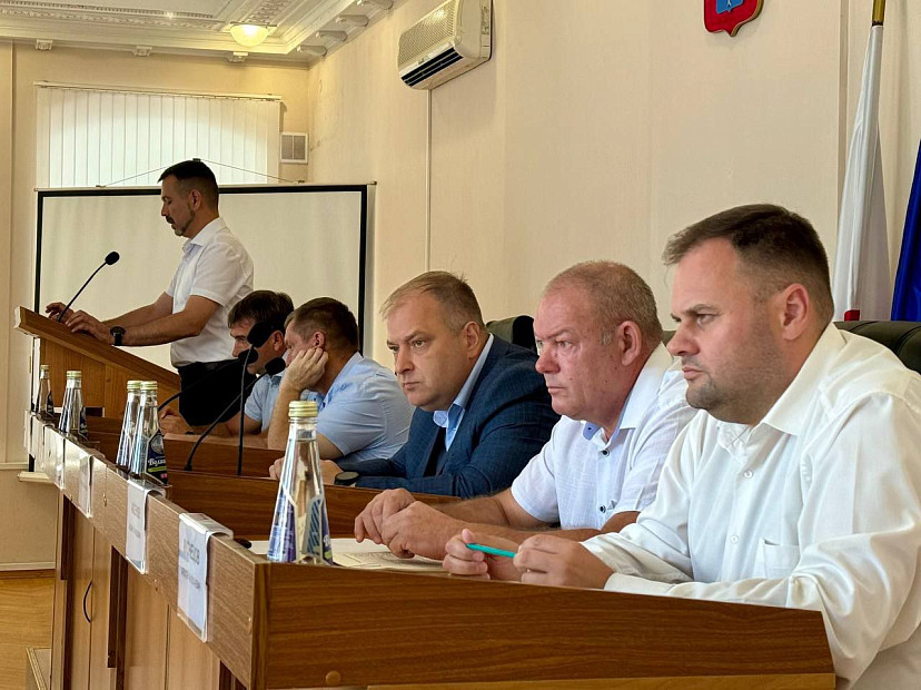 В Энгельсе обсудили отопительный сезон