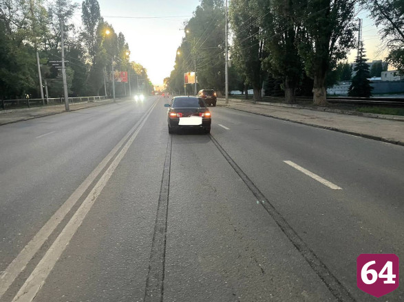 Сбитого в Саратове пешехода отбросило в «Лексус»