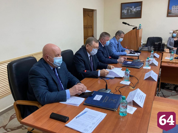 Депутат обвинил коллегу в занятии хиромантией 