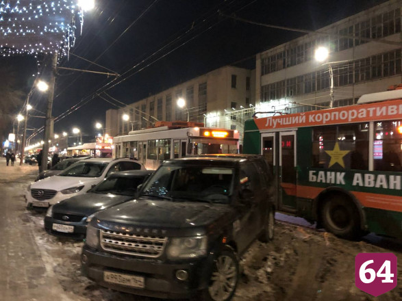 ДТП у горпарка парализовало движение в Заводской район